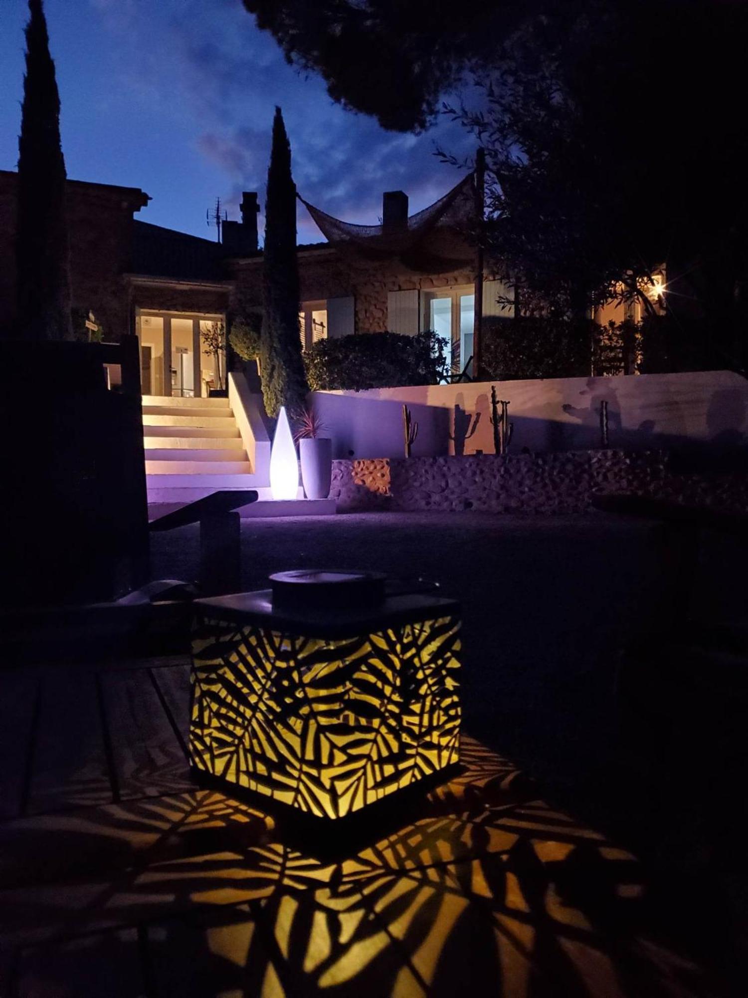 La Fontaine Au Loup Hotell Saint-Maurice-sur-Eygues Exteriör bild